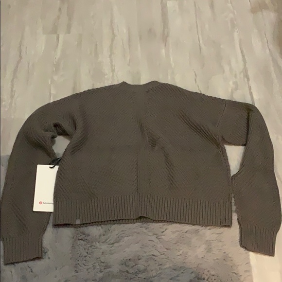 Lululemon Waist Length Sweater - Picture 3 of 4